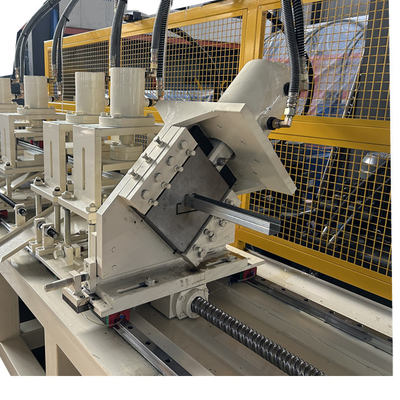 Macchine per laminare profili metallici per pareti a secco e soffitti per il mercato USA