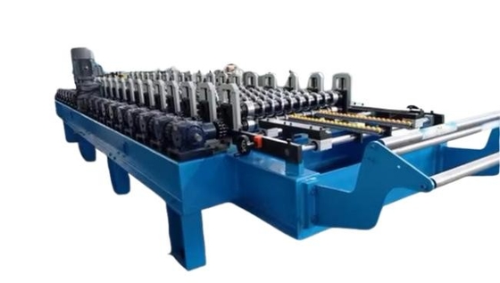 Macchine per la formazione di rotoli di lamiere di metallo per tetti corrugati ad alta velocità
