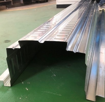 Macchina per la formazione di rotolatori a onda singola per pavimenti in acciaio con telaio saldato a piastra centrale