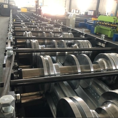 Dovetail Decking roll forming machine per il mercato USA Progettata e fabbricata per esigenze specifiche del paese
