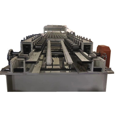 Macchine per la formazione di pallet per centri di distribuzione