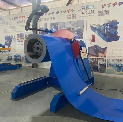 Versatile passo piastrelle di tetto fogli di rotolamento macchina di formazione In russo
