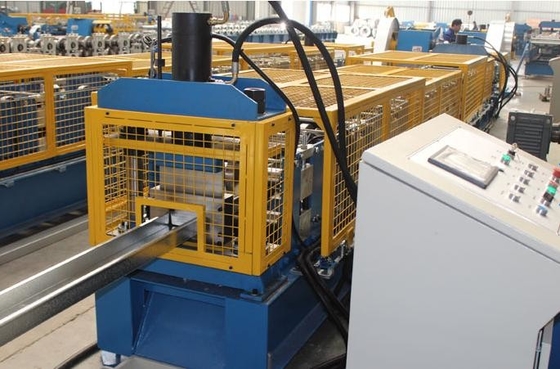 Perforazione idraulica 18 stazioni C Purlin Roll Forming Machine PLC