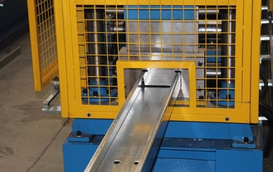 Perforazione idraulica 18 stazioni C Purlin Roll Forming Machine PLC