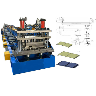 Macchina per la fabbricazione di pannelli di fogli di rivestimento per pareti metalliche