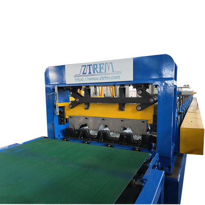 MACCHINE FORMATRICI PER PANNELLI METALLICI