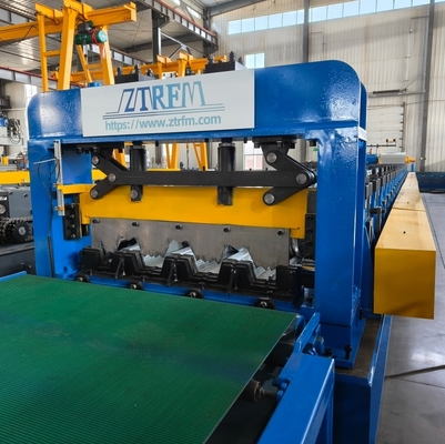MACCHINE FORMATRICI PER PANNELLI METALLICI