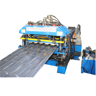 Rotolamento ad alta velocità delle mattonelle di punto che si forma facendo lo strato 0.5mm del tetto della macchina